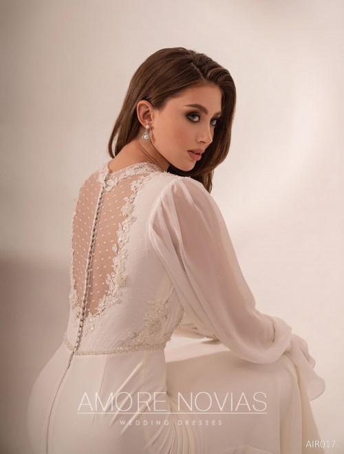 https://amore-novias.com/images/stories/virtuemart/product/AIR017       (4).jpg